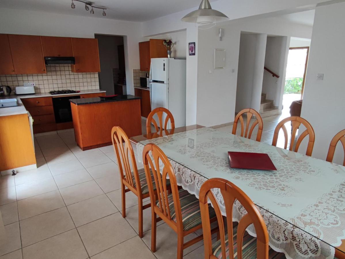 Villa Rina Paphos Kültér fotó