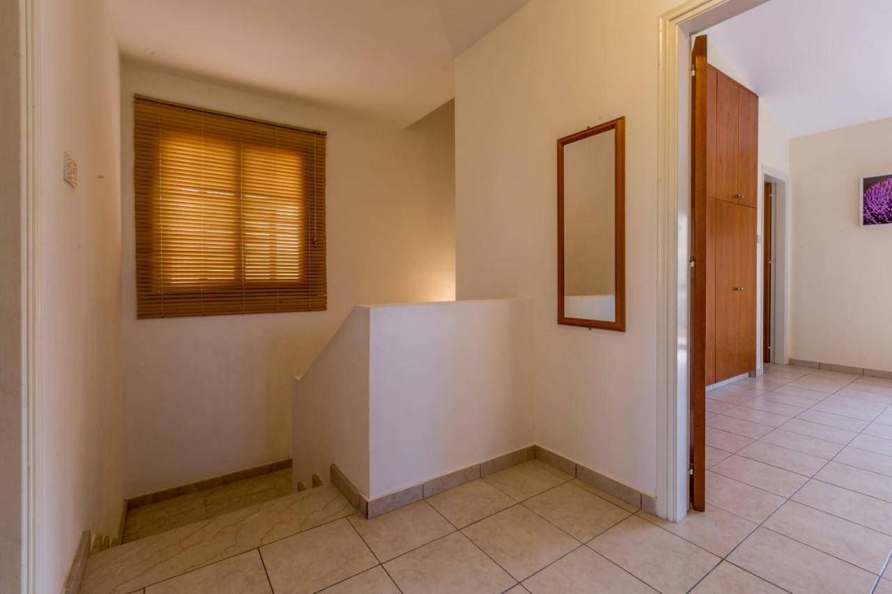 Villa Rina Paphos Kültér fotó