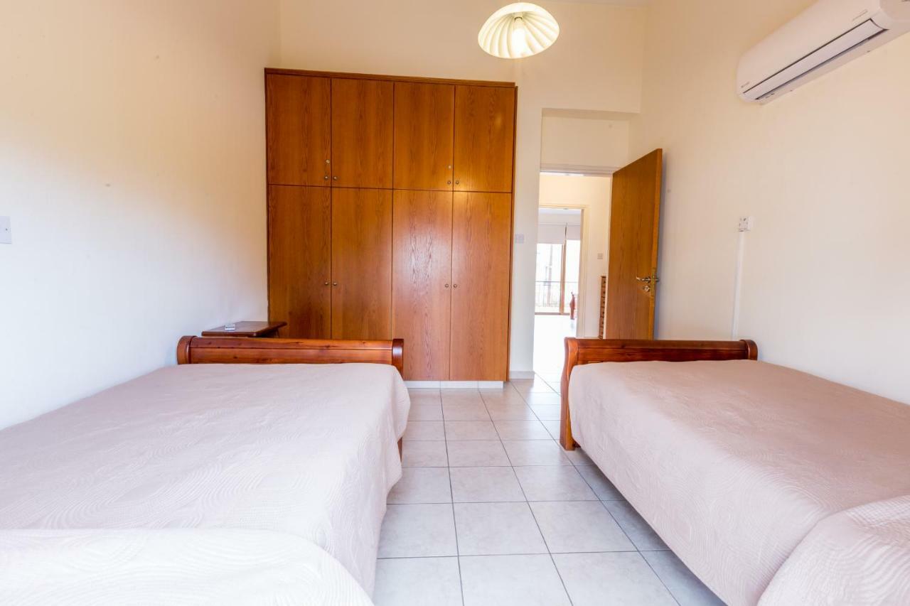 Villa Rina Paphos Kültér fotó