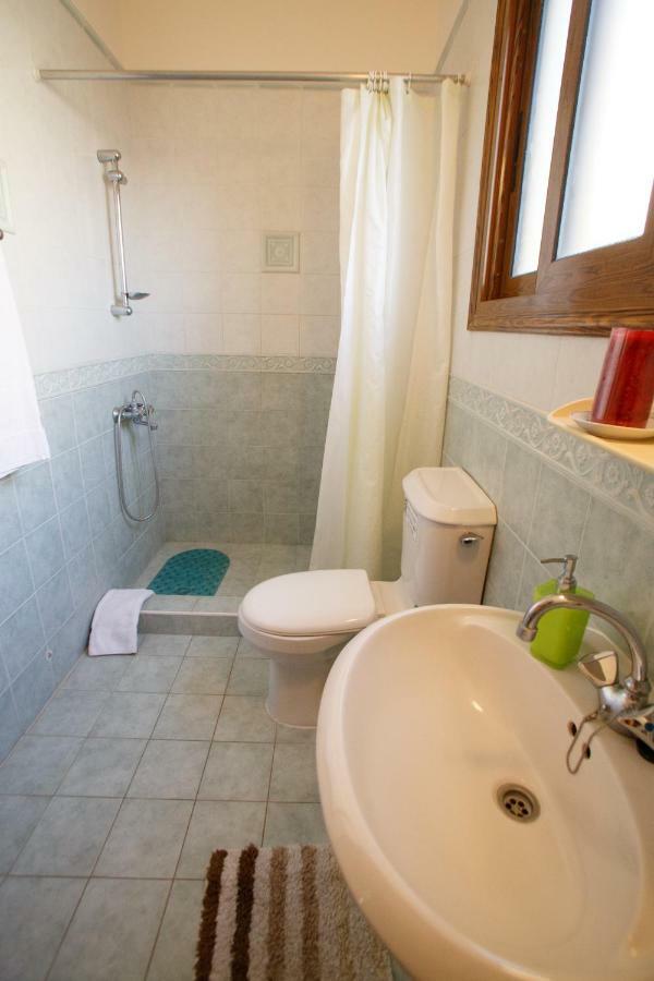 Villa Rina Paphos Kültér fotó